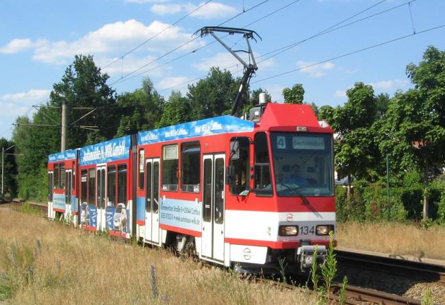 KTNF6-Tw 134 als Linie 4 in Cottbus Neu-Schmellwitz (Foto: Xenofoncz)